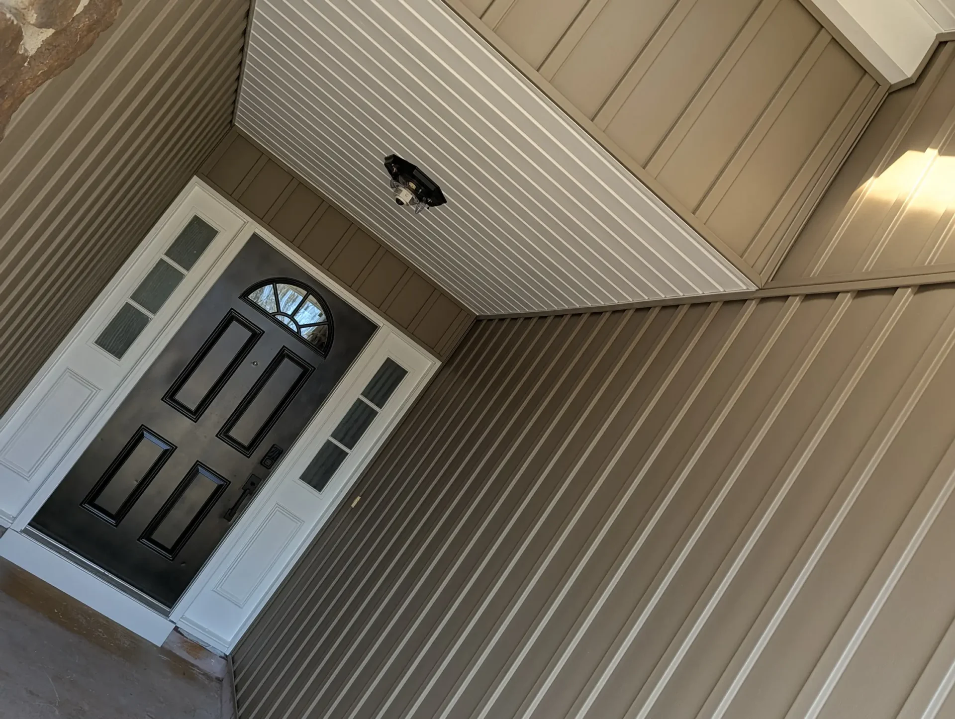 A picture of awnings for patios at Fort Smith, AR.